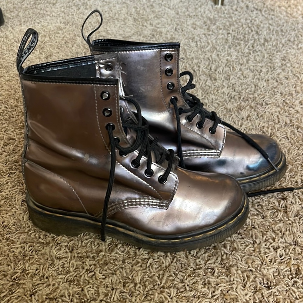 DOC MARTENS PLATINUM METALLIC BOOTS